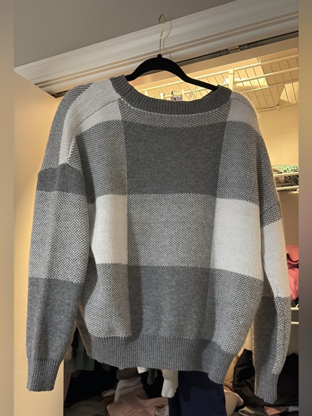 Women’s sweater
